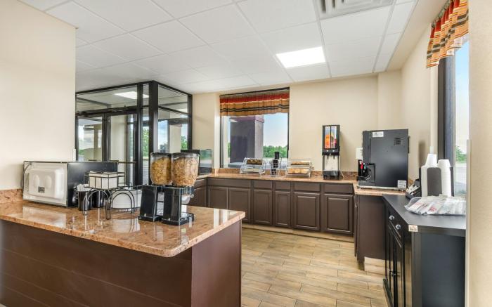 Red Roof Inn Staunton