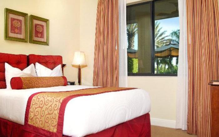 Naples Bay Resort & Marina