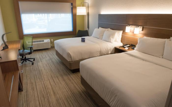Holiday Inn Express and Suites Louisville N Jeffersonville By IHG