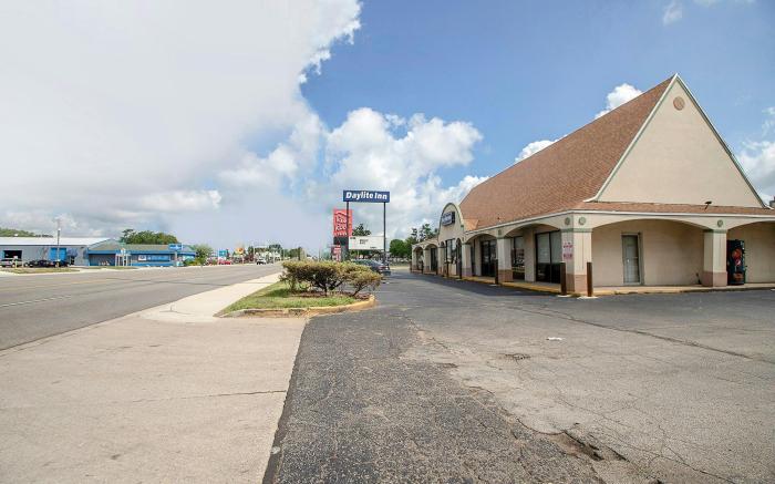 Hotel O Daylight Inn Elkhart I-90, IN