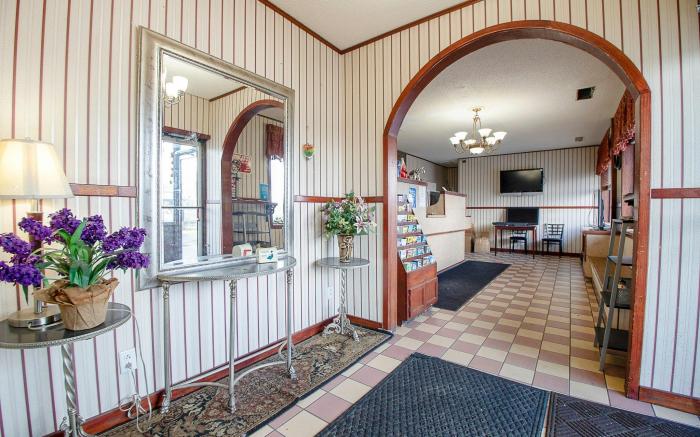 Hotel O Daylight Inn Elkhart I-90, IN