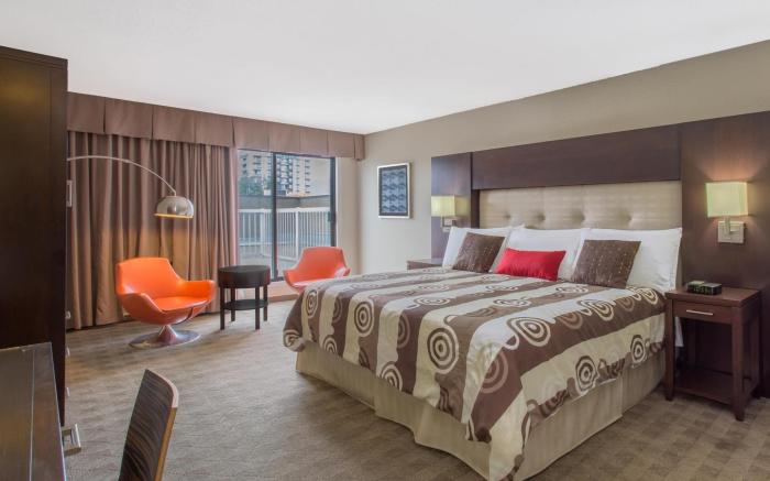 Ramada Hotel & Conference Center by Wyndham Kelowna