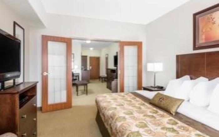 Ramada by Wyndham Olds