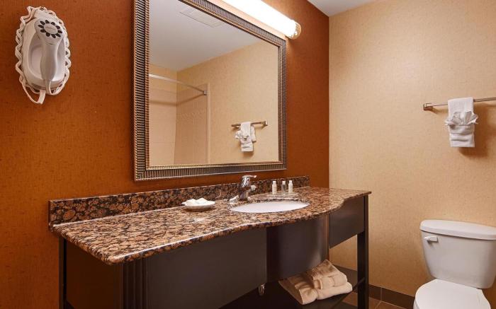 La Quinta Inn & Suites by Wyndham Lackawanna