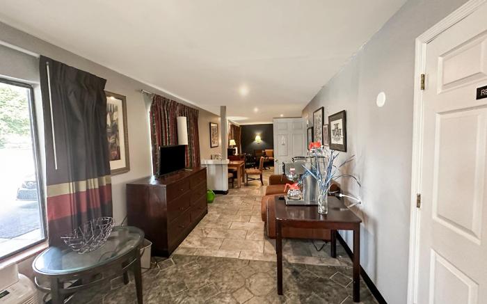 Executive Inn Ridgeway I-77 