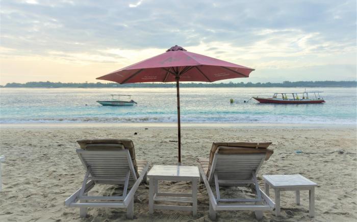 Warna Beach Hotel