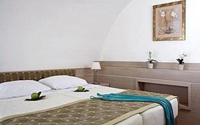Thalassa Beach Resort & Spa (Adults Only)