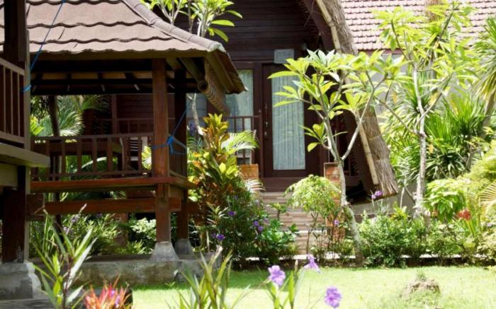 La Nusa Homestay & Bungalow