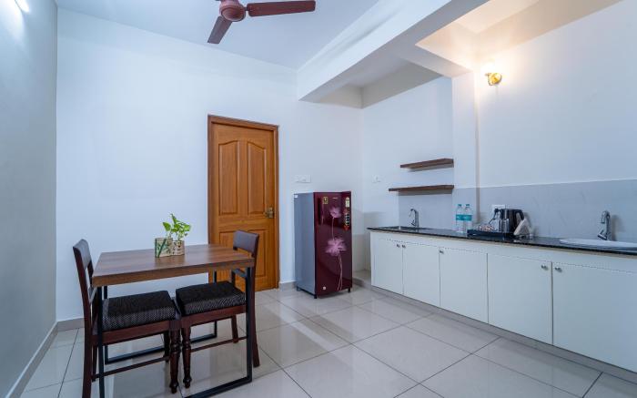 Treebo Petals Suites