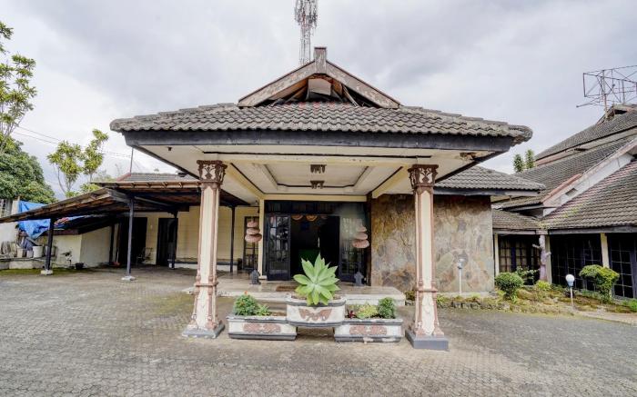 OYO 90127 Hotel Mataram Cianjur