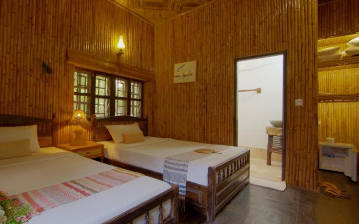 Palm Village Resort & Spa