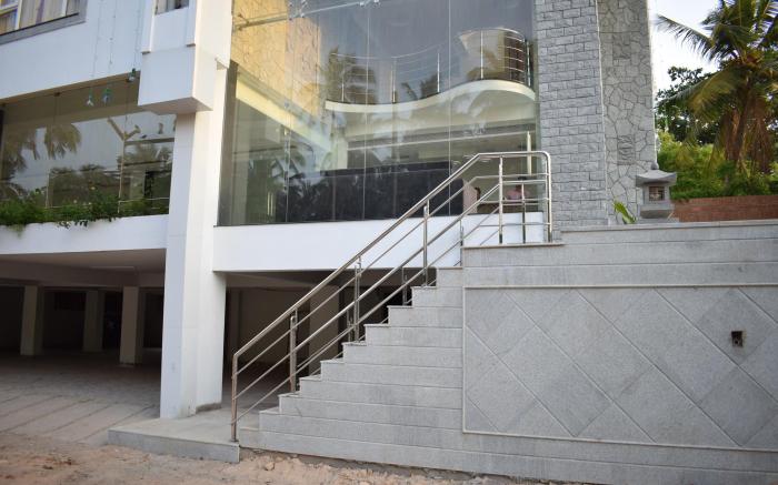 White Pearl Residency