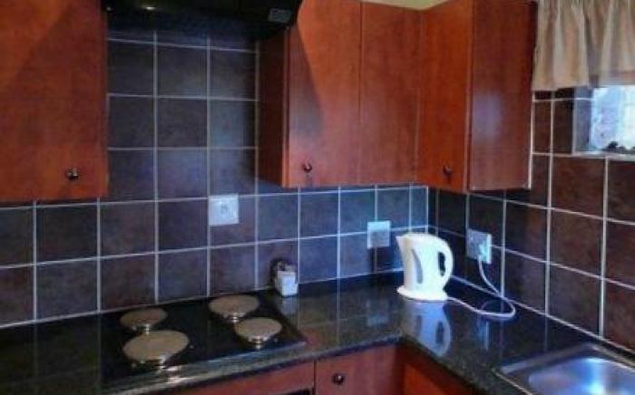 Amper Bo Guest House