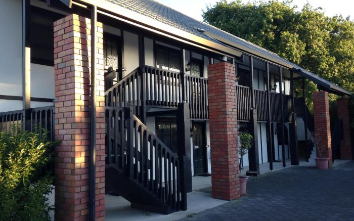 Grosvenor Motor Inn