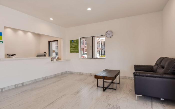 SureStay by Best Western Baytown