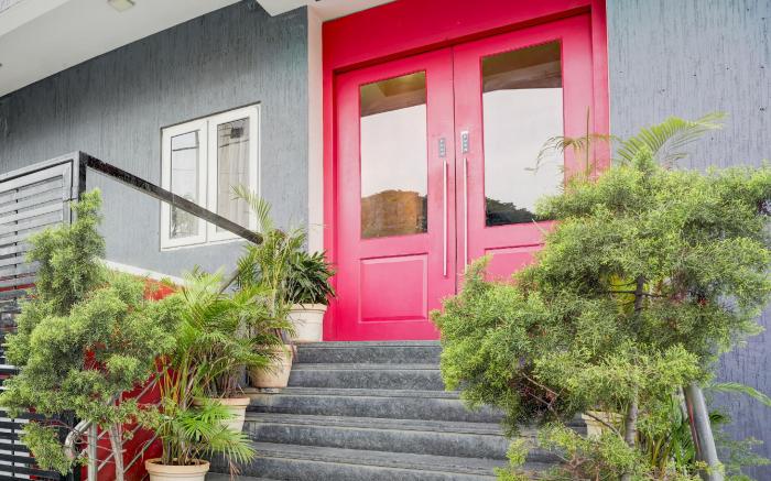 Super Townhouse Ulsoor Near Halasuru Metro Station