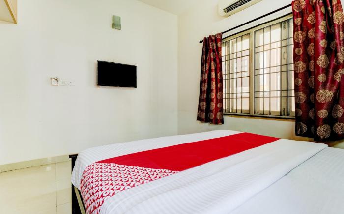 Hotel O J2 Service Apartment