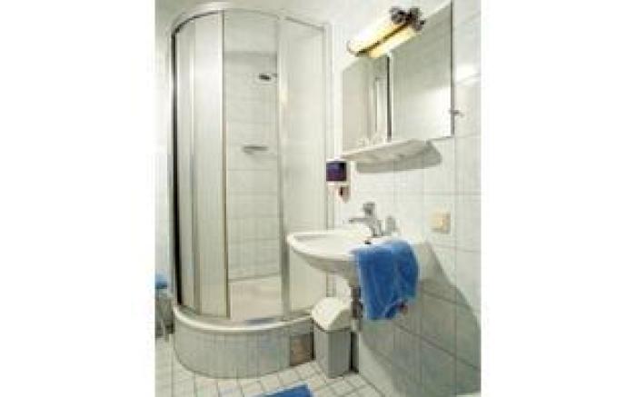 Fruhstuckspension Meyer, Familie Orthacker