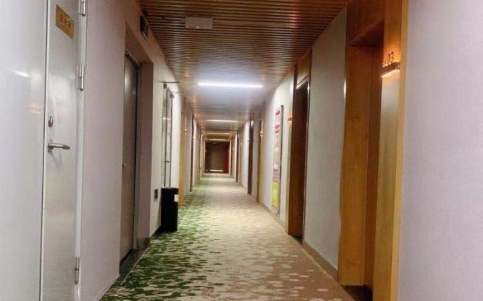 Shell Hotel Wuhu Economic Development Zone Baixian Plaza