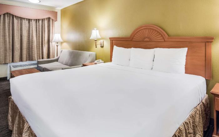 Quality Inn & Suites Dallas-Cityplace