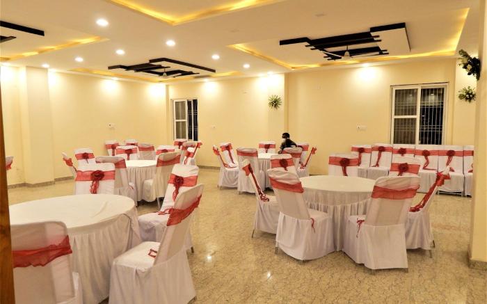 Golden Palms (Resort & Banquets)