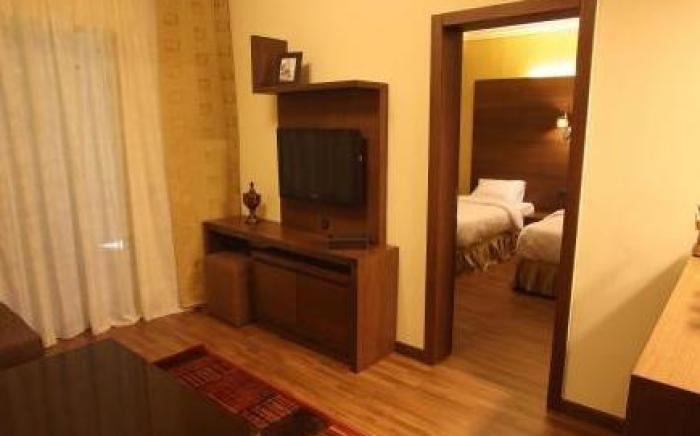 Britannia Suites