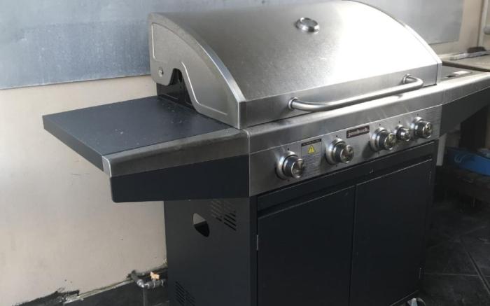 Big Backpackers Hostel