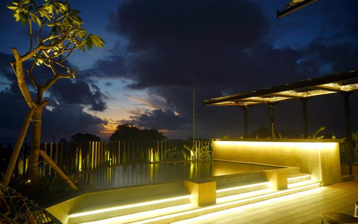 Borough Capsule Hostel Bali