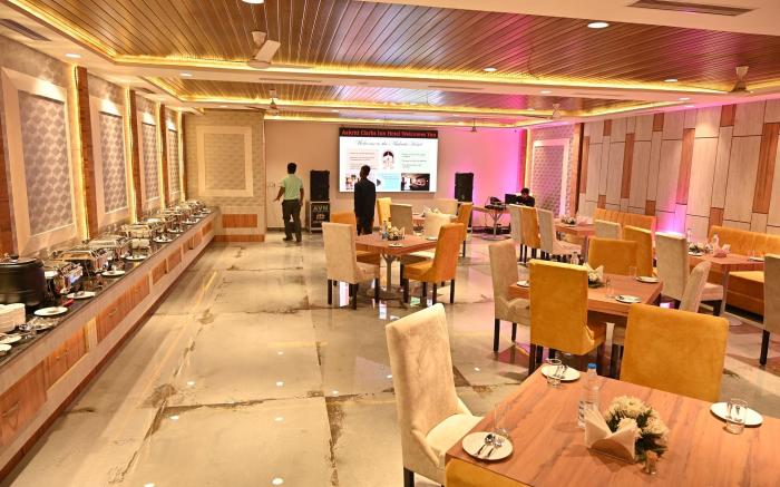 Hotel Aakriti Clarks Inn Express