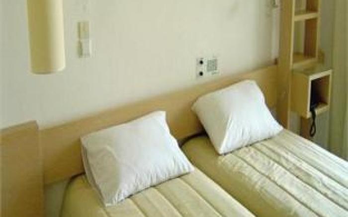 Far Out Hotel & Spa