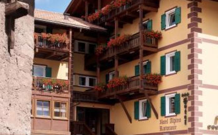 Hotel Alpino
