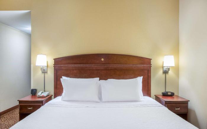 Hampton Inn & Suites Oklahoma City South