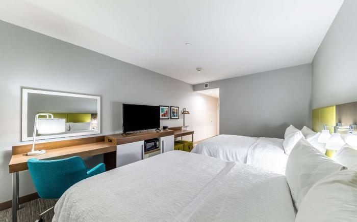 Hampton Inn & Suites Tulsa-Woodland Hills Hotel