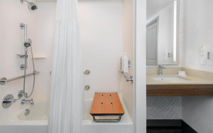 Hilton Garden Inn Buffalo Airport