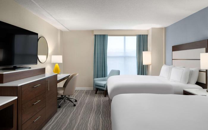 DoubleTree by Hilton Hotel Norfolk Airport