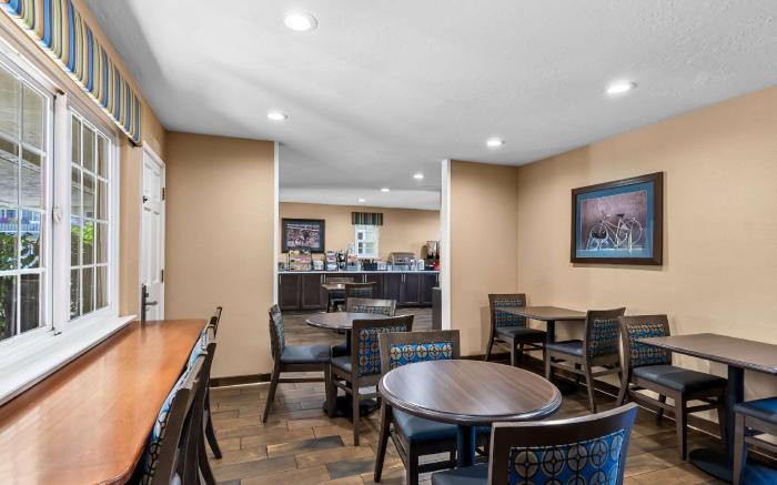 Best Western University Lodge