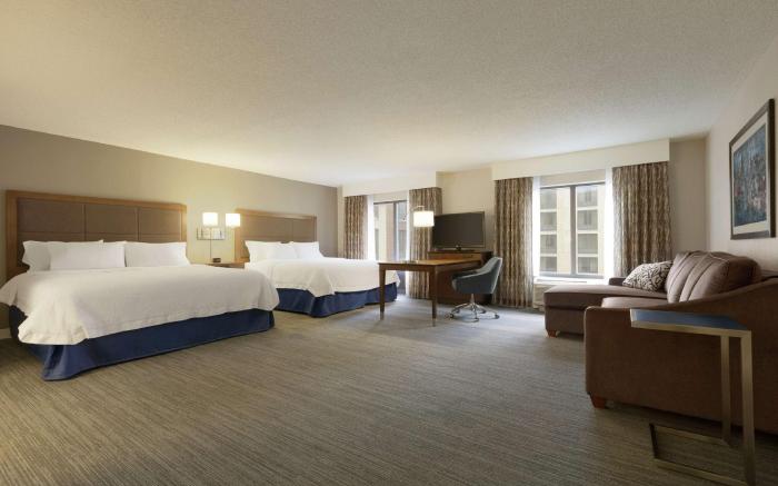 Hampton Inn and Suites Nashville Downtown