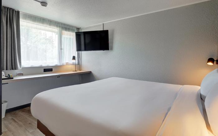 Hotel Campanile Saint-Malo  Saint-Jouan-Des-Guerets