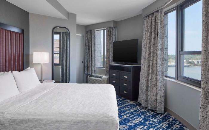 Homewood Suites by Hilton Savannah Historic District/Riverfront