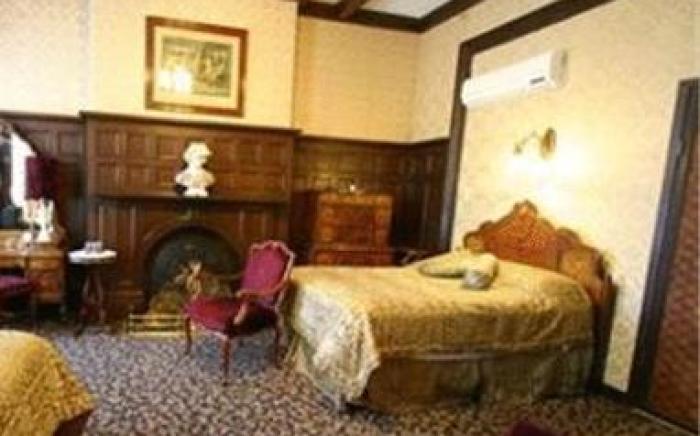 Hotel Marie-Rollet