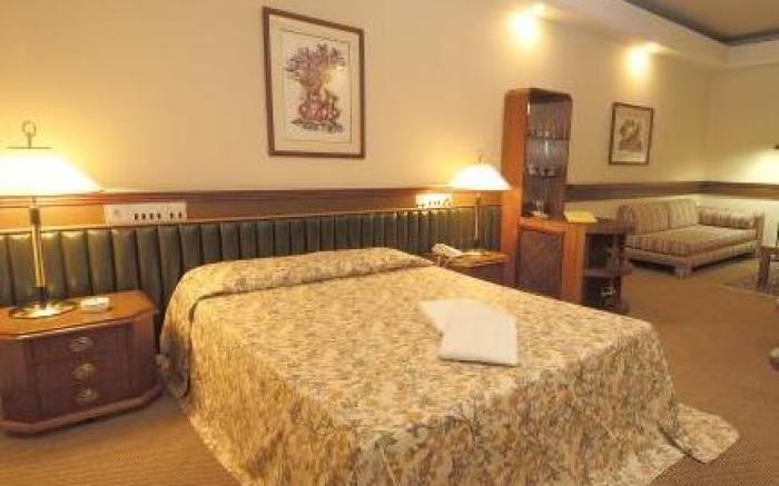 Hotel Gran Corona
