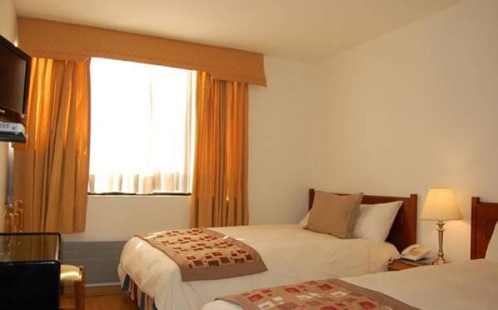 Hotel Nippon y Centro de Eventos