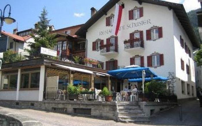 Hotel Schuster