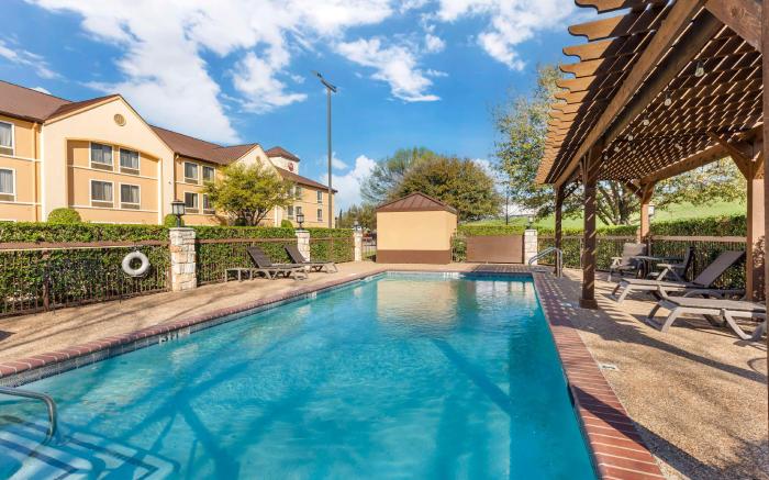 Best Western Plus Lewisville Flower Mound