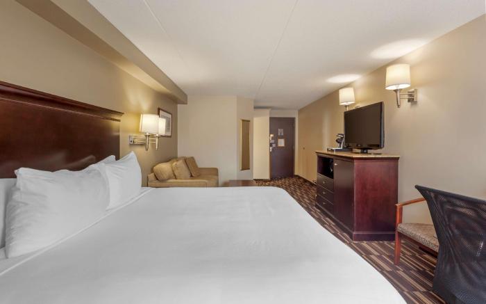 Best Western Plus Orillia Hotel