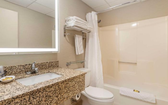 Best Western Plus Steeplegate Inn