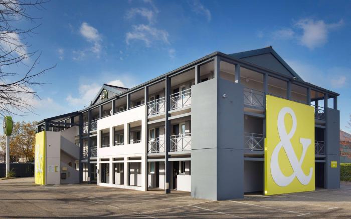 B&B HOTEL Lyon St Priest