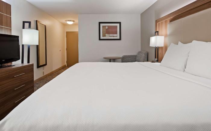 Best Western Plus Kansas City Airport-KCI East