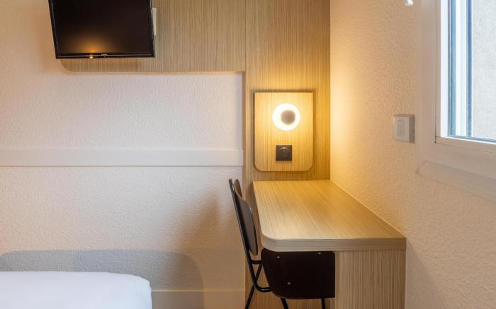 Kyriad ECO - Suresnes - La Défense