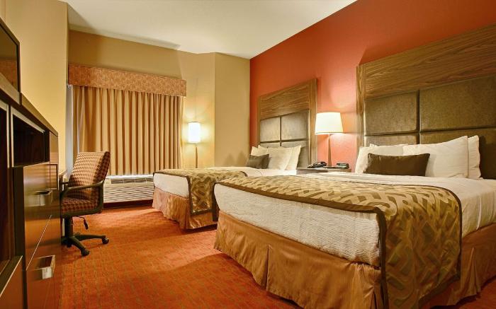 Best Western Plus Woodland Hills Hotel & Suites